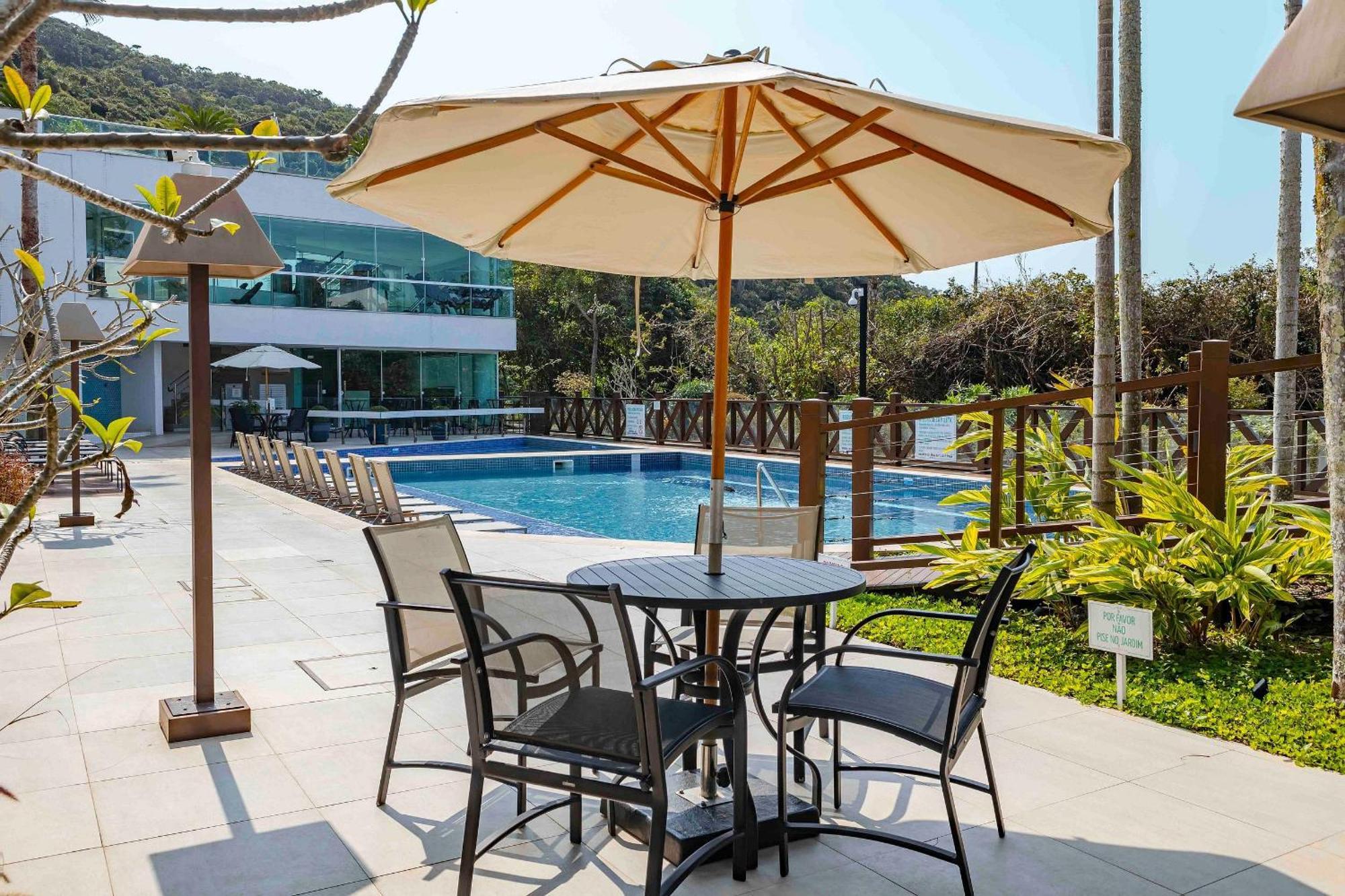 Varandas do Atlântico, Esplêndido Apartamento em Condominio Frente Mar com Piscina Climatizada - 3 quartos 6 pessoas Bombinhas Extérieur photo